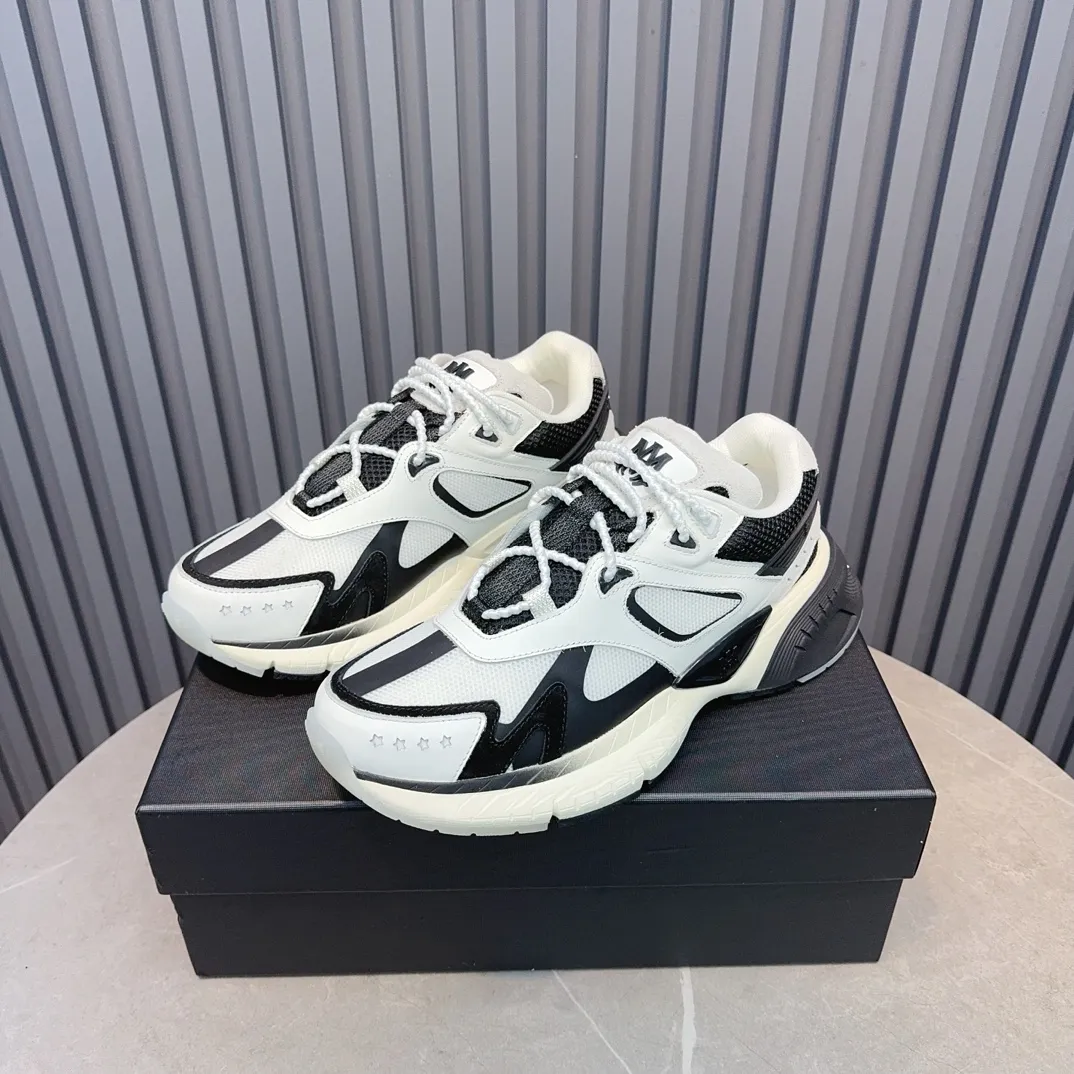 [AMIRI Amir] P: 760💰Size for couples: Female 35-40; Male 39-44; (Customized at 45.46) AMIRI Amir New Autumn and Winter Products New Autumn Latest Catwalk Couple Color Block Bread Casual Sports Shoes Series 〰 Casual fashion style full of details New generation of bone shoes popular classic upgrades Super comfortable and super popular! AUTRY is an exclusive version of AUTRY couple casual shoes from a high street brand in Los Angeles. Many celebrity Internet celebrities have the same style. Chinese new rapper Xiaobai Gali, Wang Yibo, Yang Mi and other Internet celebrity bloggers are competing for their feet. The three-dimensional molded metal logo on the side of the AJ1 shoe is on par with Nike's popular Fog. The heroic value instantly has a bit of punk rock flavor, all showing fashion sense and street style... ▪ Upper: original custom-made cowhide + original custom-made breathable mesh ▪Inner lining: original customized breathable mesh ▪Outsole: original molded two-color TPU rubber combination outsole.
